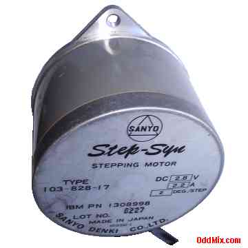 Sanyo 103-828-17 IBM PN 1308998 Stepping Motor 2 Deg/Step 2.8 VDC 2.2 A Step-Syn [8 KB]