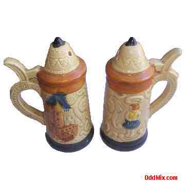Salt and Pepper Shaker Set Austrian Fine Porcelain Classic Collectible Chinaware [8 KB]