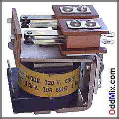 Figure 3. 120 VAC Relay with Dual Set 10 A Contacts [10 KB]