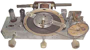 Picture 2. Old Radio Chassis Top View [8 KB]