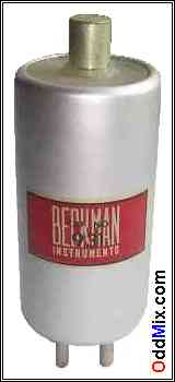 Picture 2. Beckman 931 Electrometer Tube [4 KB]